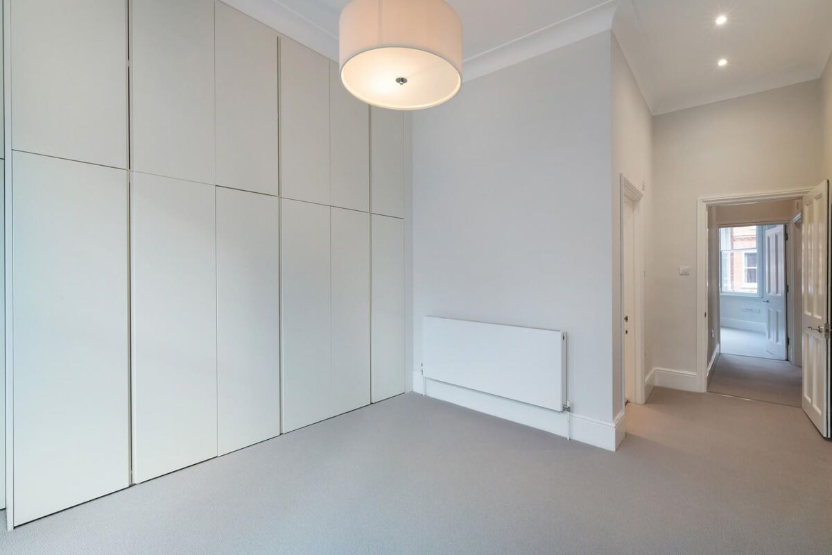 flat to rent in Egerton Gardens, Knightsbridge, London, SW3
