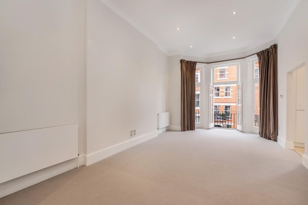 flat to rent in Egerton Gardens, Knightsbridge, London, SW3