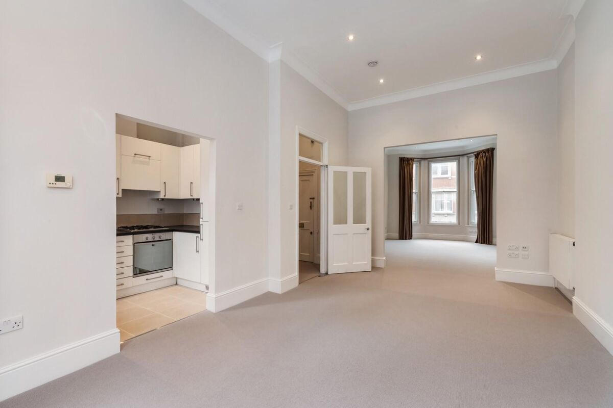 flat to rent in Egerton Gardens, Knightsbridge, London, SW3