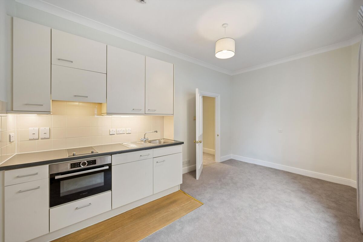 Flat to rent in Hans Road, London, SW3 KNQ012237709 Knight Frank