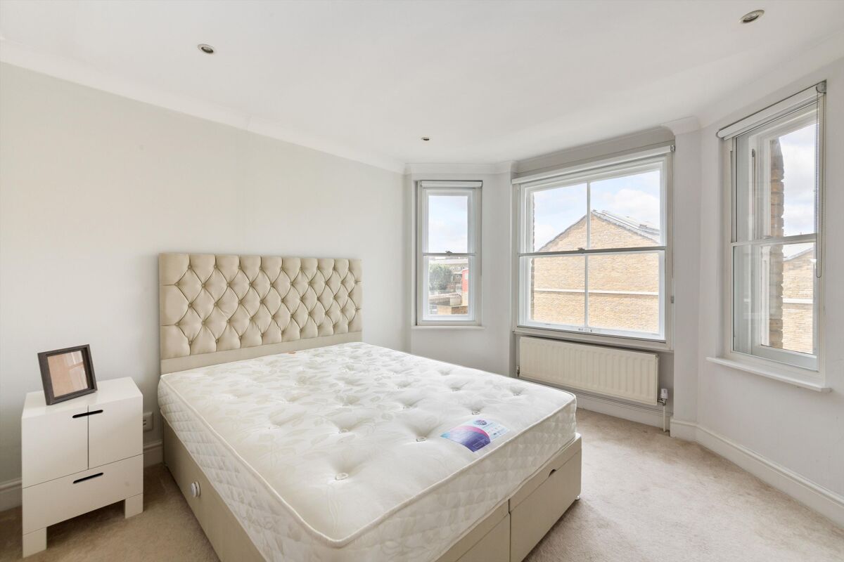 flat to rent in Draycott Place, London, SW3 KNQ012240902 Knight Frank