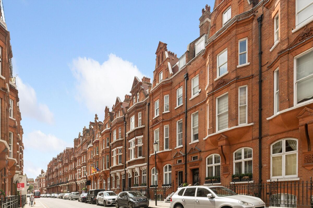 flat to rent in Draycott Place, London, SW3 KNQ012240902 Knight Frank