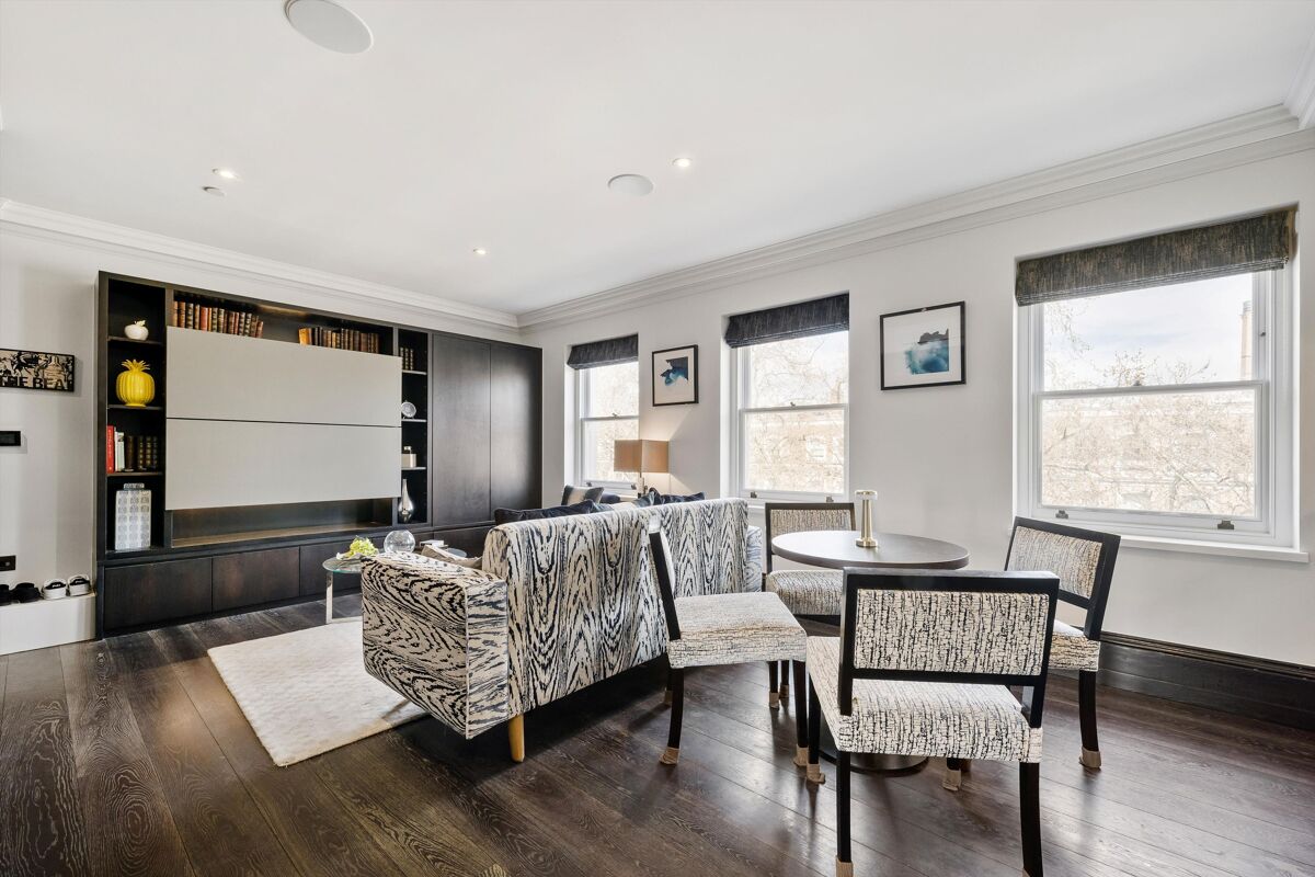 flat to rent in Beaufort Gardens, London, SW3 KNQ012242087 Knight Frank