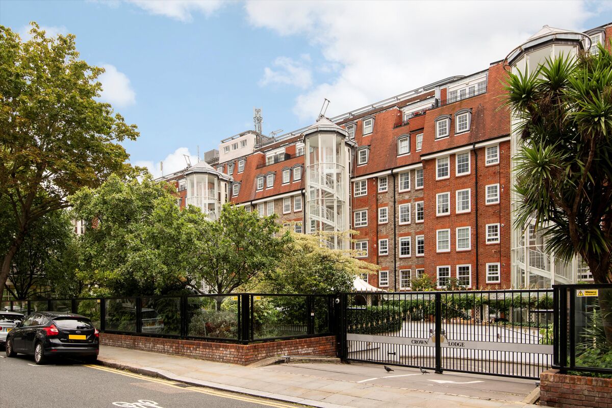flat to rent in Crown Lodge, Elystan Street, London, SW3 KNQ012245422 Knight Frank