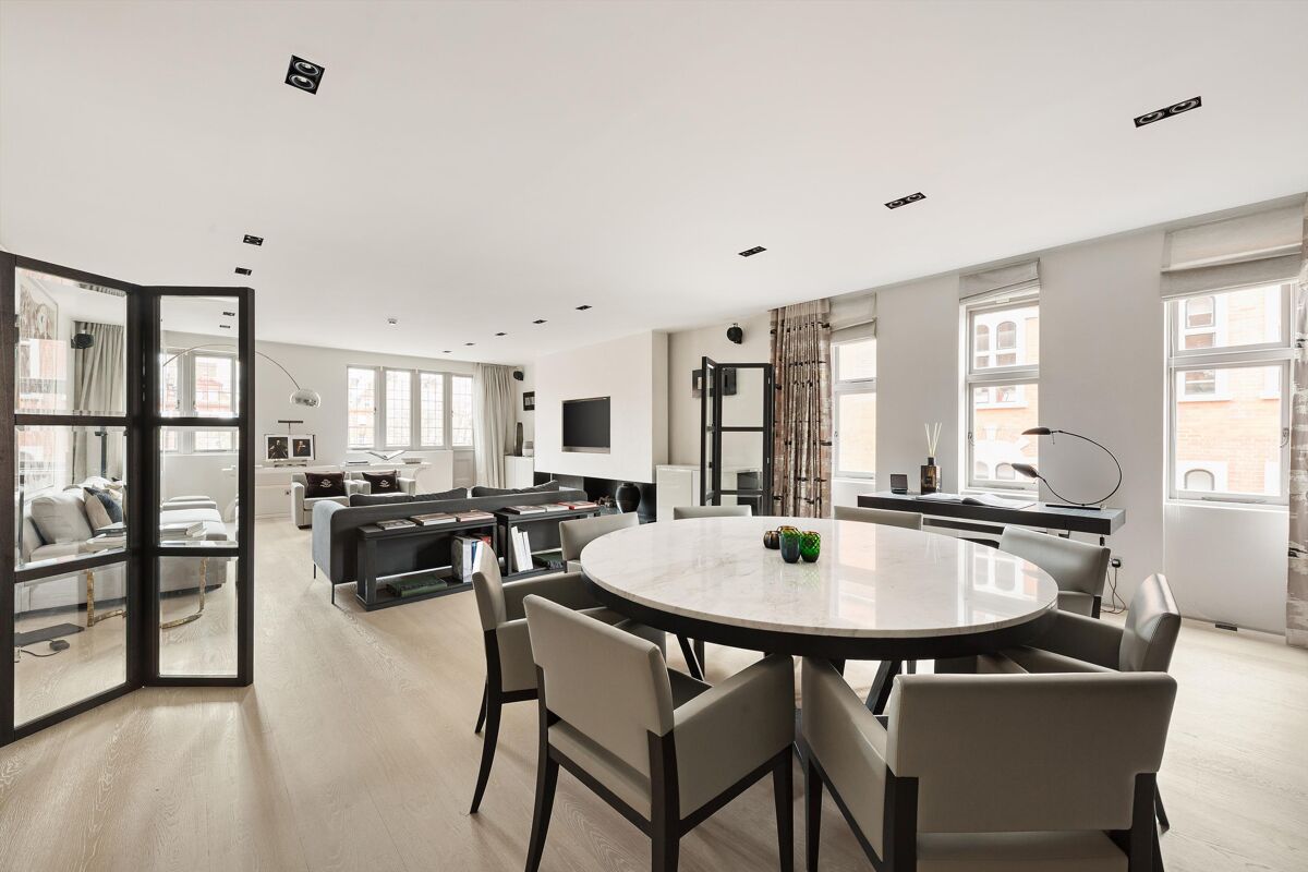 flat to rent in Cadogan Square, London, SW1X KNQ012249849 Knight Frank