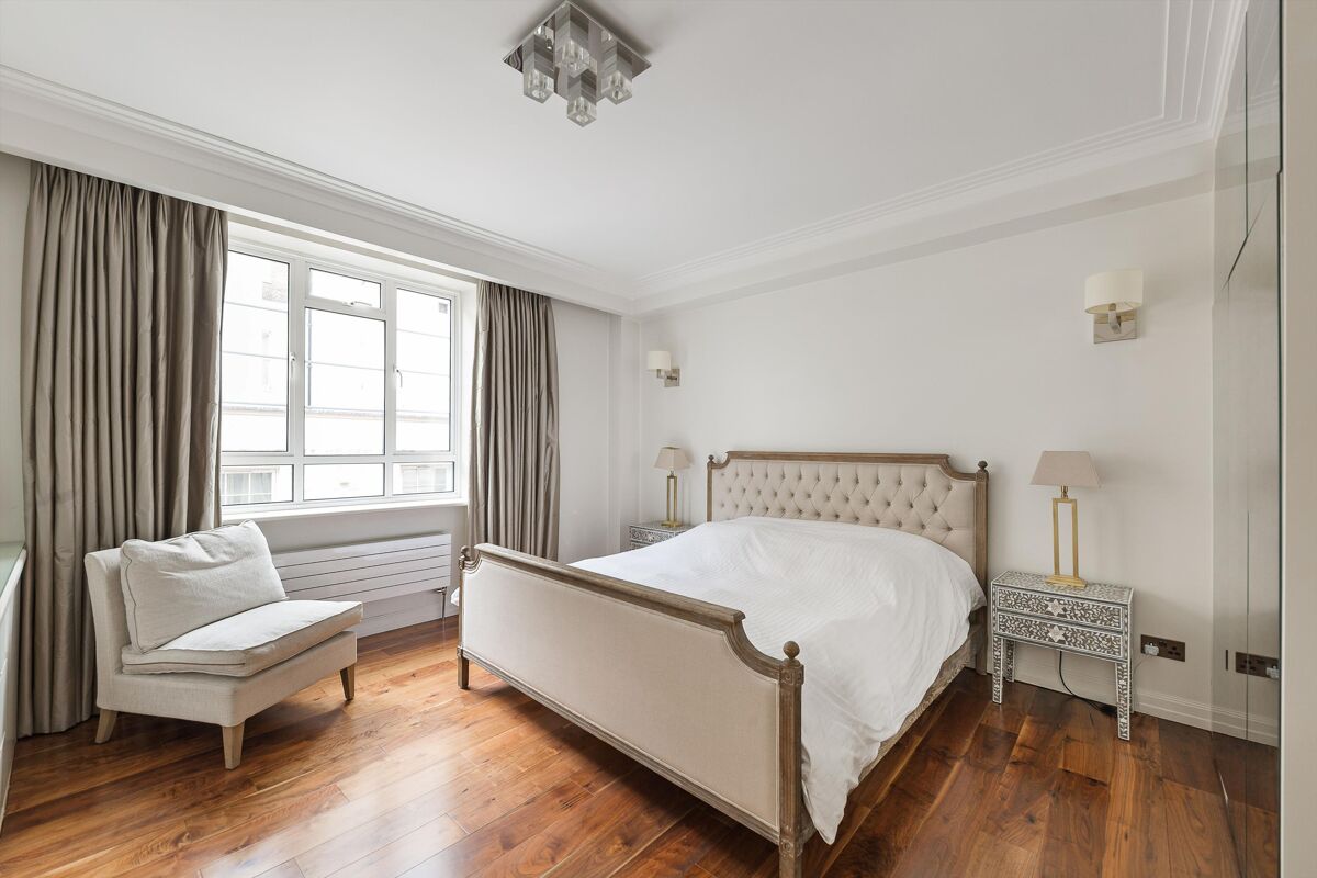 flat to rent in Shelton House, Sloane Street, London, SW1X