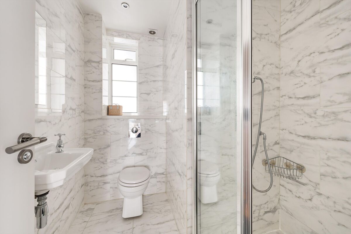 flat to rent in Shelton House, Sloane Street, London, SW1X