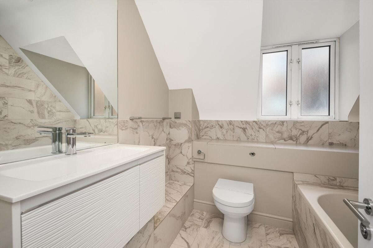 flat to rent in Sloane Street, London, SW1X KNQ012251119 Knight Frank