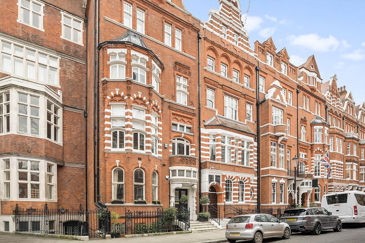 flat to rent in Cadogan Gardens, London, SW3 KNQ012275318 Knight Frank