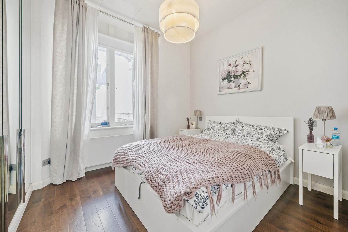 flat to rent in Ennismore Gardens, Knightsbridge, London, SW7