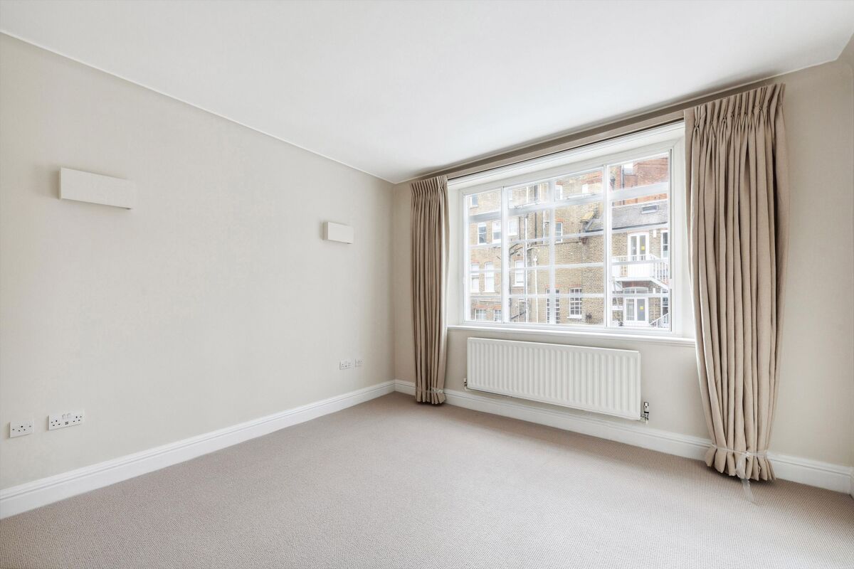 flat to rent in Sloane Street, London, SW1X KNQ012308522 Knight Frank