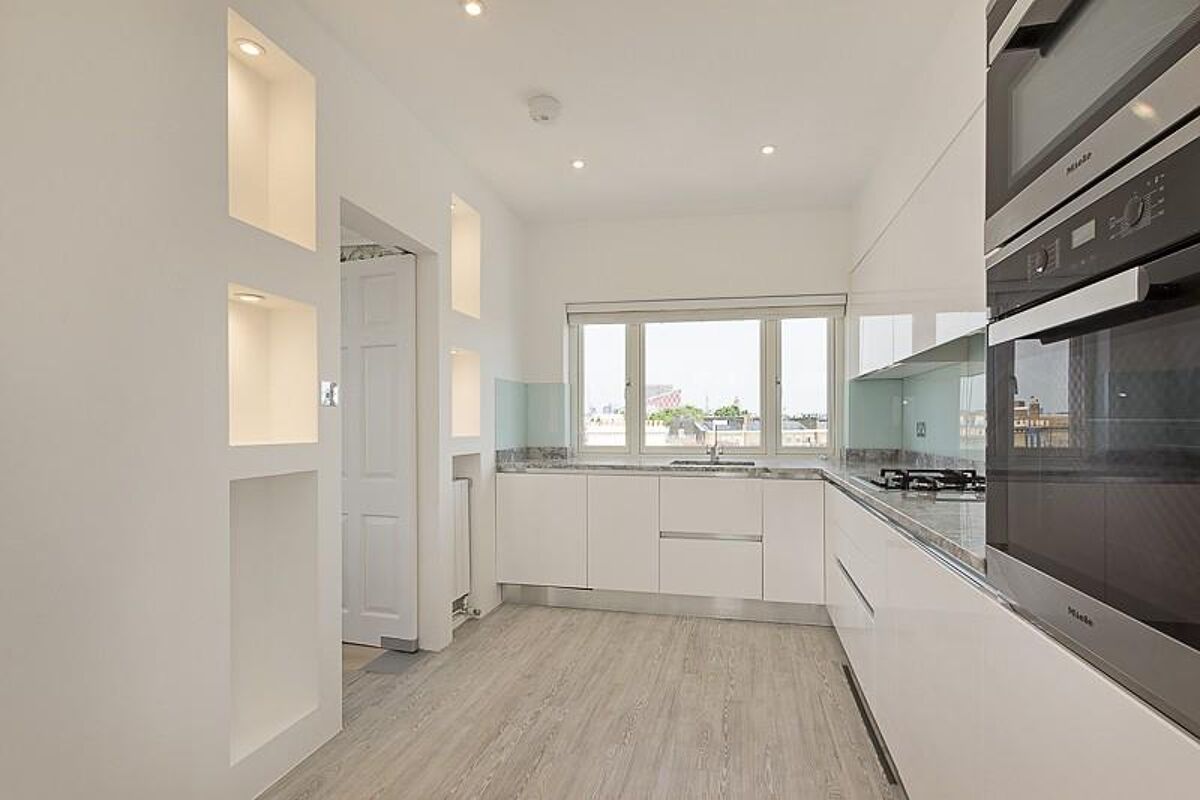 flat to rent in Sloane Gate Mansions, D'Oyley Street, Knightsbridge