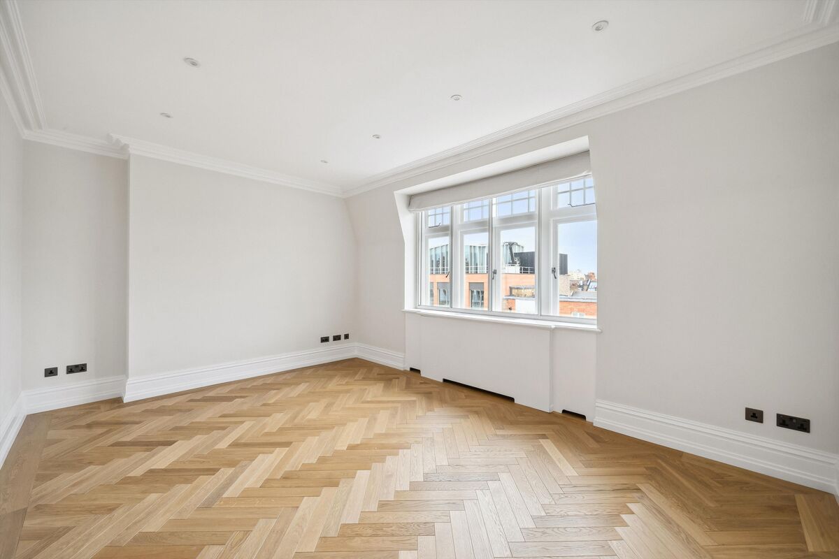 flat to rent in Sloane Street, London, SW1X KNQ012328887 Knight Frank
