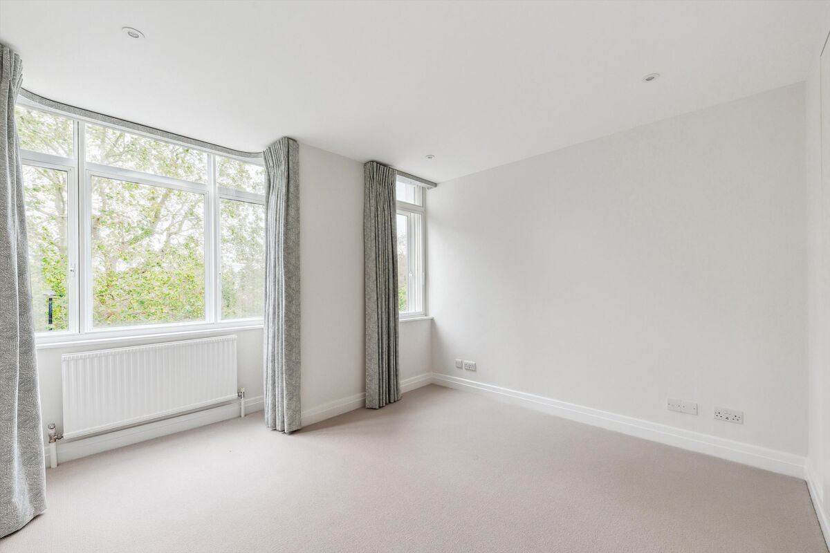 flat to rent in Sloane Street, London, SW1X KNQ012345327 Knight Frank