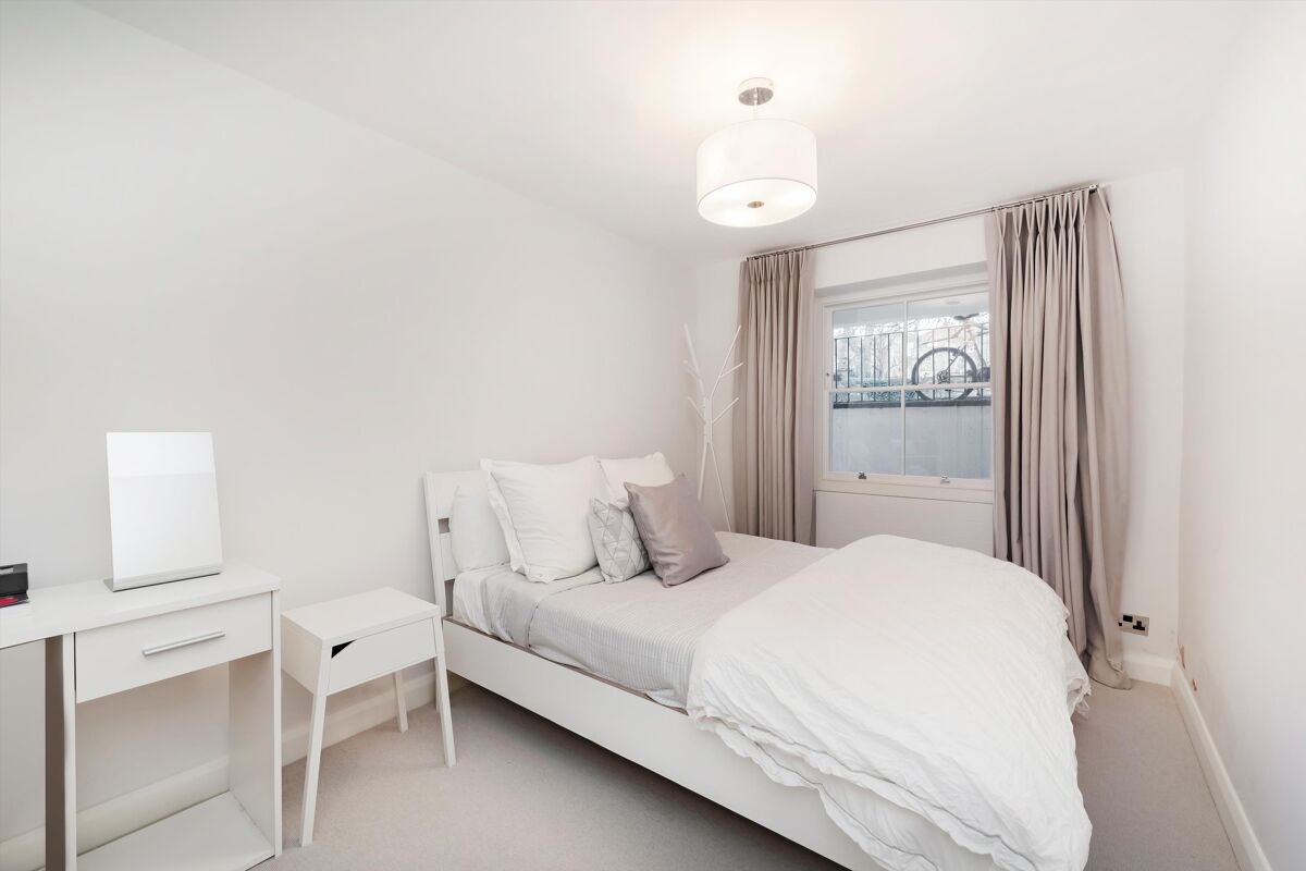 flat to rent in Onslow Square, London, SW7 KNQ012363183 Knight Frank