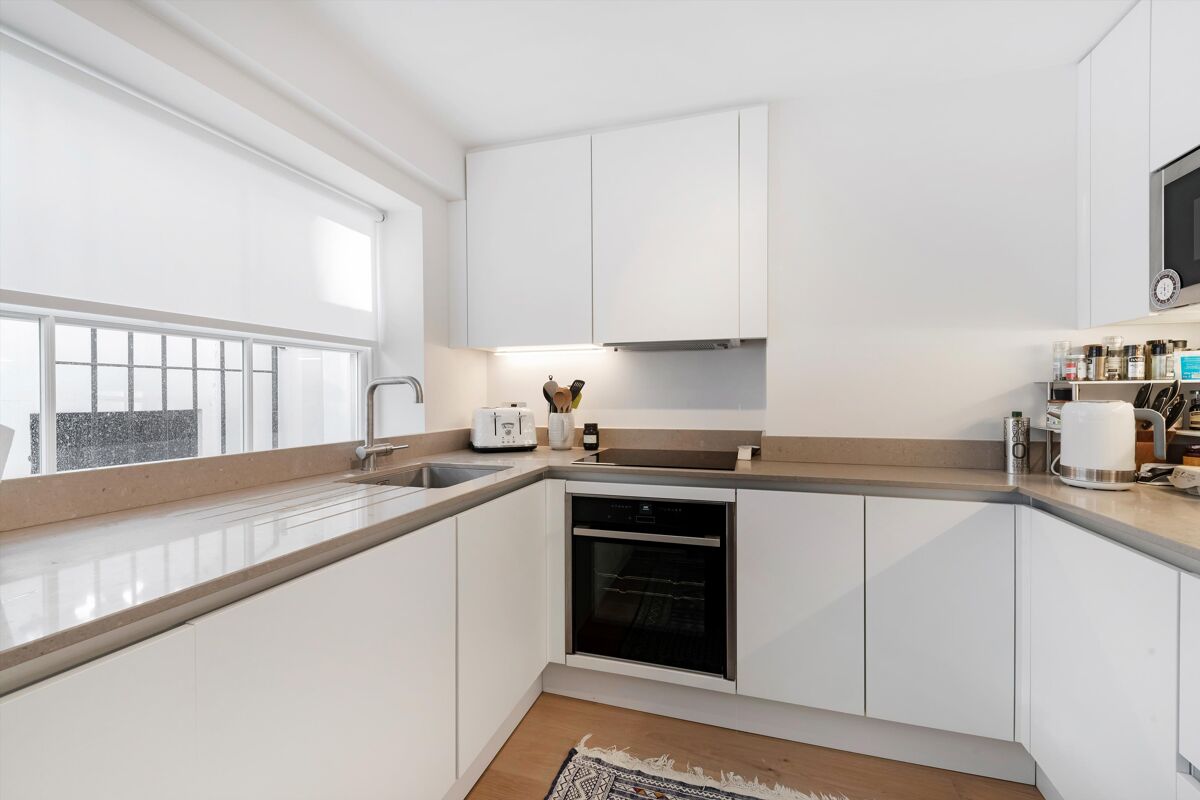 flat to rent in Onslow Square, London, SW7 KNQ012363183 Knight Frank