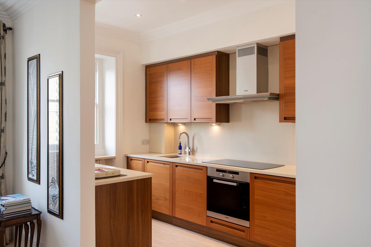 flat to rent in Ennismore Gardens, London, SW7 KNQ012368325 Knight