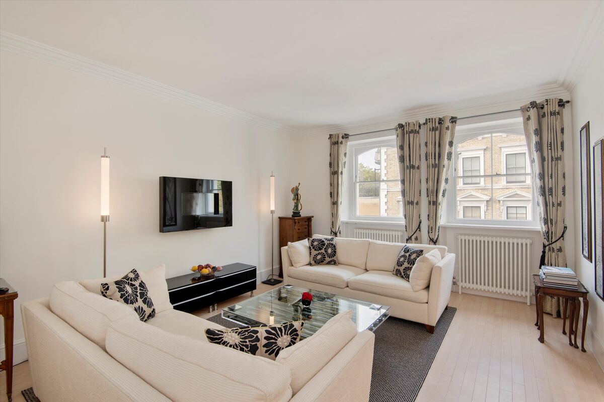 flat to rent in Ennismore Gardens, London, SW7 KNQ012368325 Knight Frank