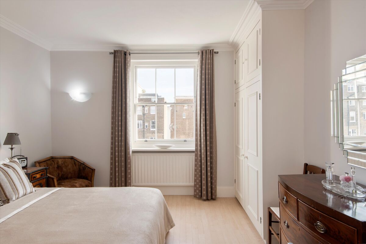 flat to rent in Ennismore Gardens, London, SW7 KNQ012368325 Knight