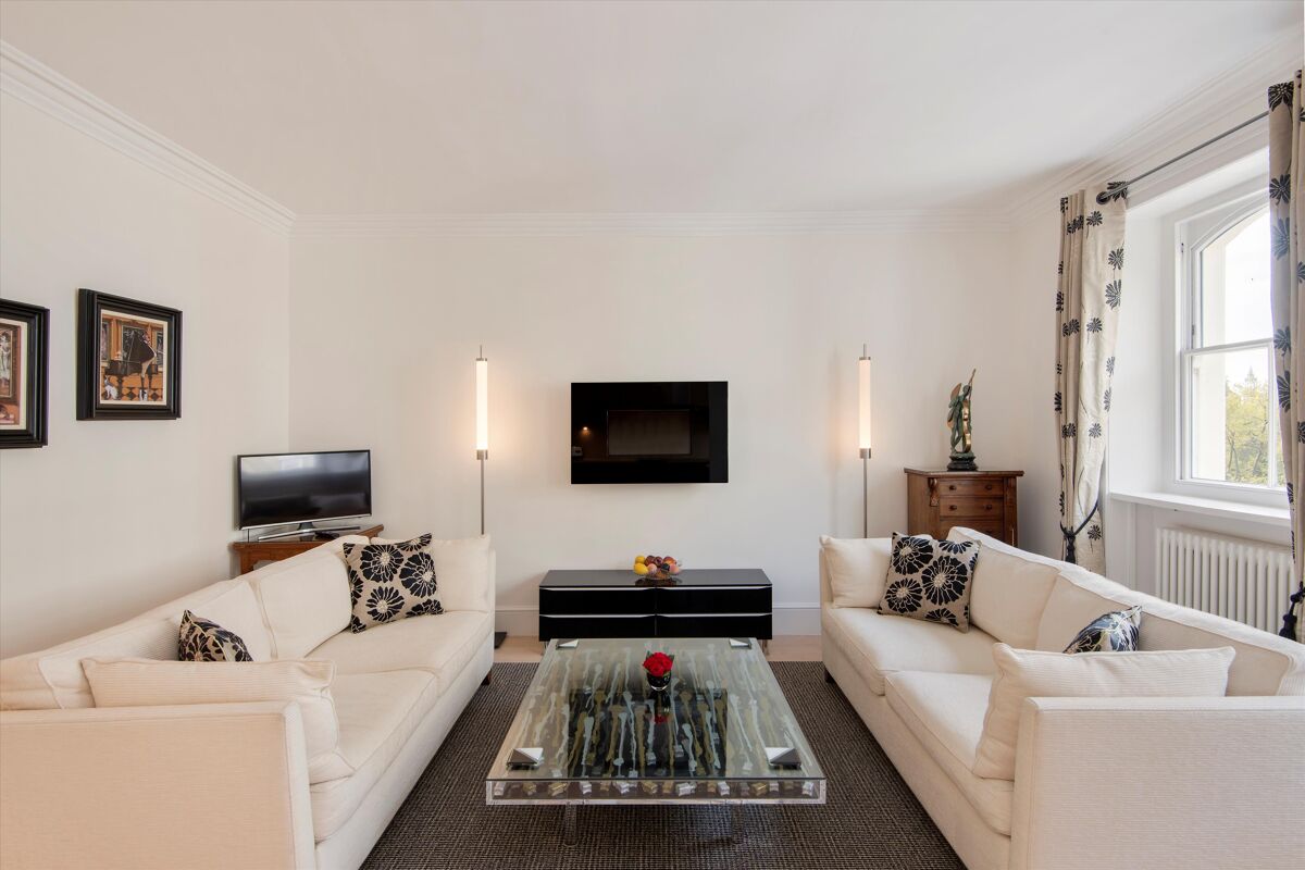 flat to rent in Ennismore Gardens, London, SW7 KNQ012368325 Knight Frank