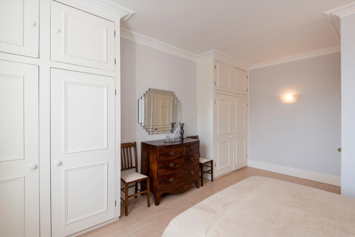 flat to rent in Ennismore Gardens, London, SW7 KNQ012368325 Knight