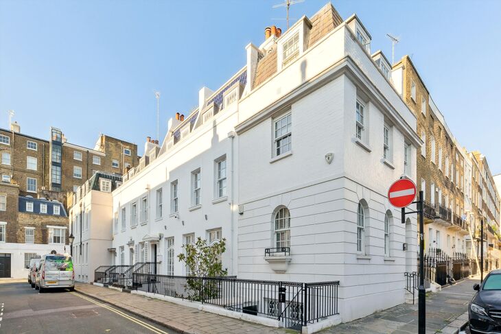 Picture of Montpelier Place, London, SW7