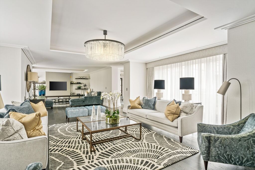 Image of Princes Gate, Knightsbridge, London, SW7