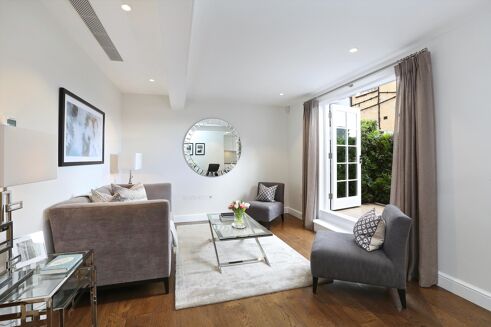 Picture of 1 bedroom flat for rent.
