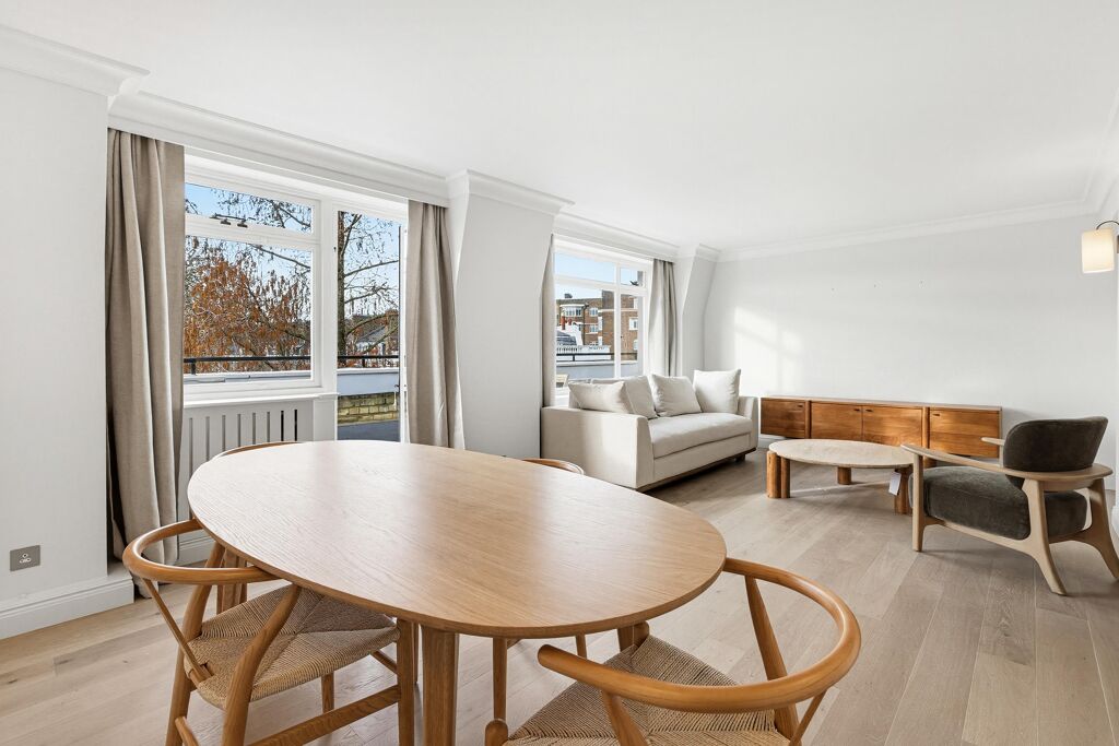 Image of Onslow Square, South Kensington, London, SW7