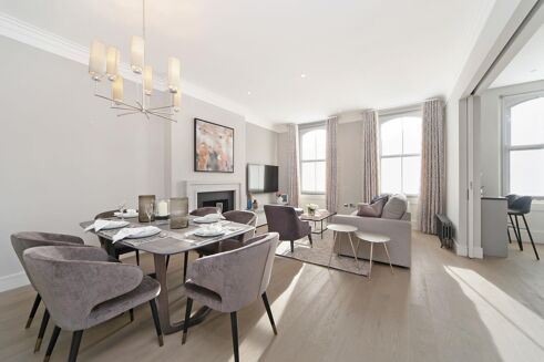 Picture of 2 bedroom flat for rent.