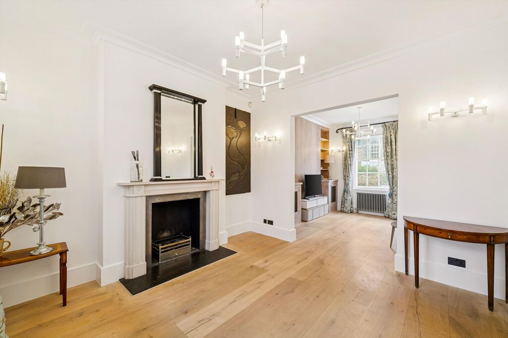 Image of Cheltenham Terrace, Chelsea, London, SW3