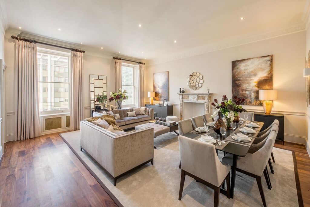 Image of Princes Gate, London, SW7