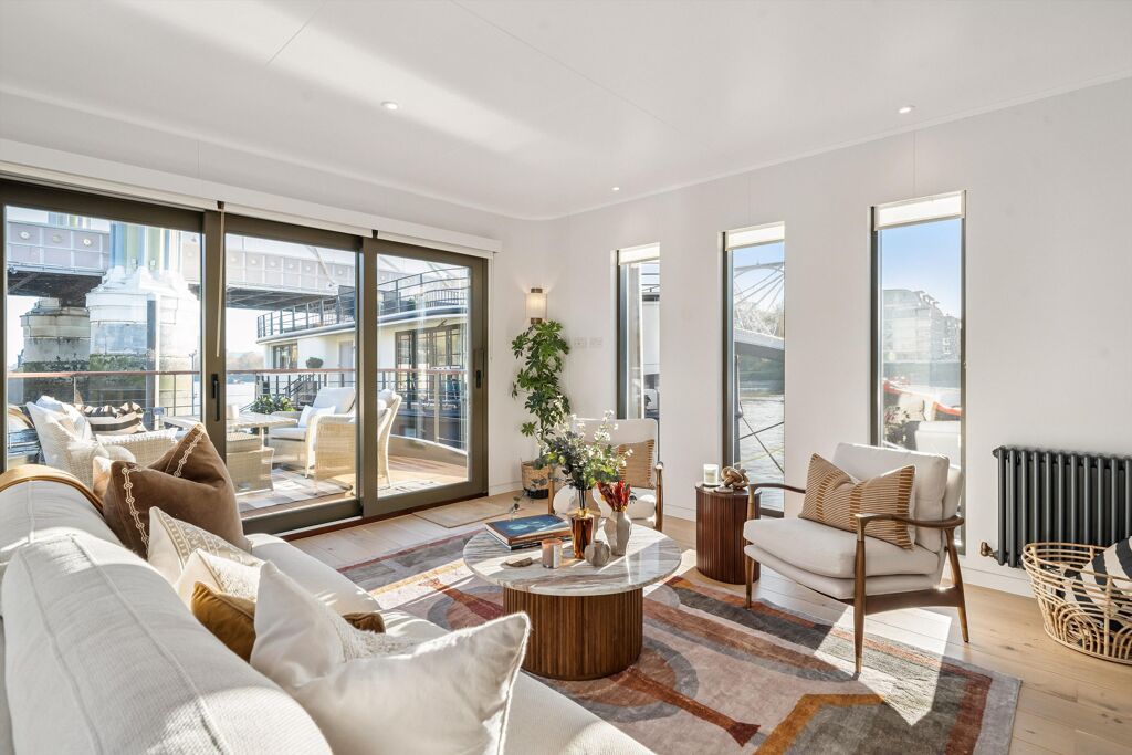 Image of Chelsea Embankment, London, SW3