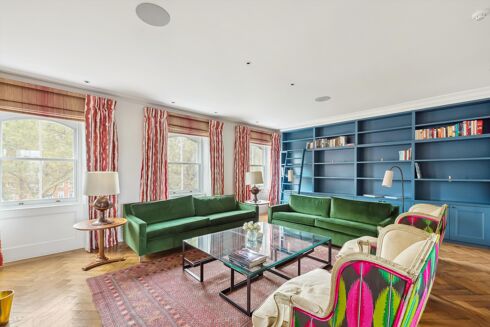 Picture of 4 bedroom flat for rent.