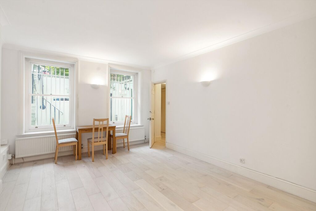 Image of Cadogan Place, London, SW1X
