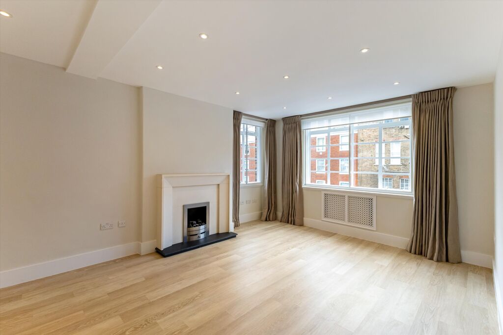 Image of Sloane Street, Knightsbridge, London SW1X