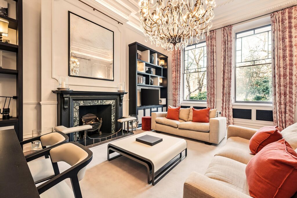 Image of Cadogan Square, London SW1X