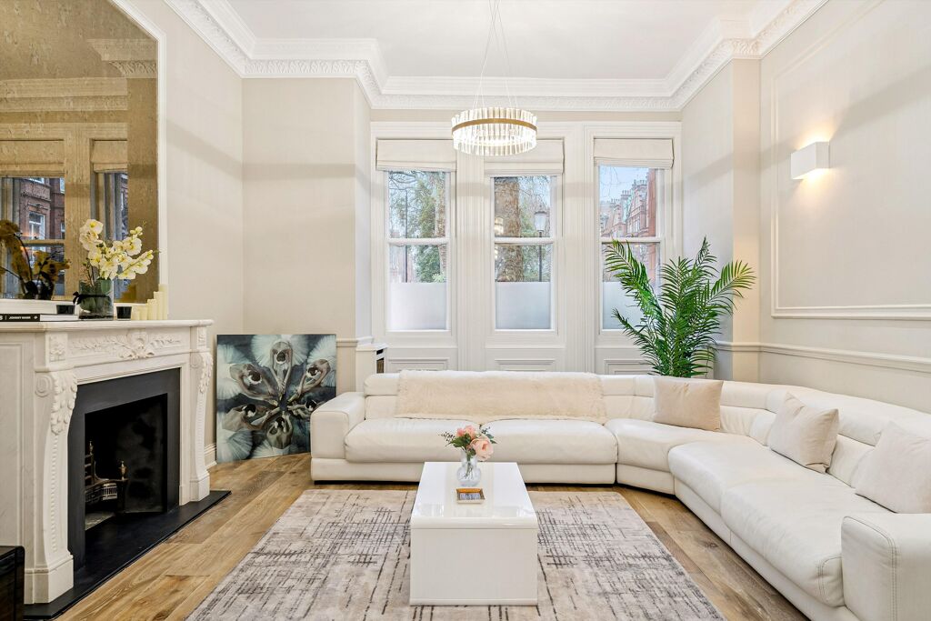 Image of Sloane Gardens, London SW1W