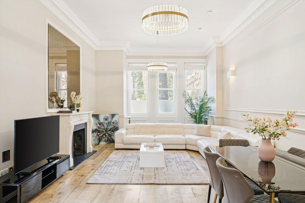 Image of Sloane Gardens, London SW1W