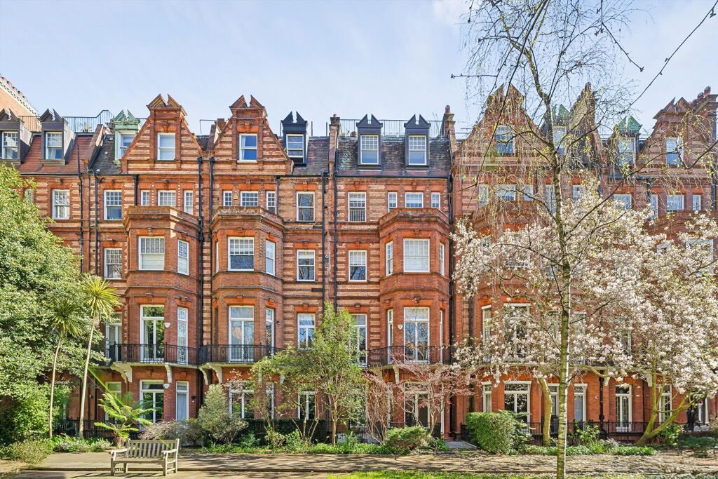 Image of Sloane Gardens, London SW1W