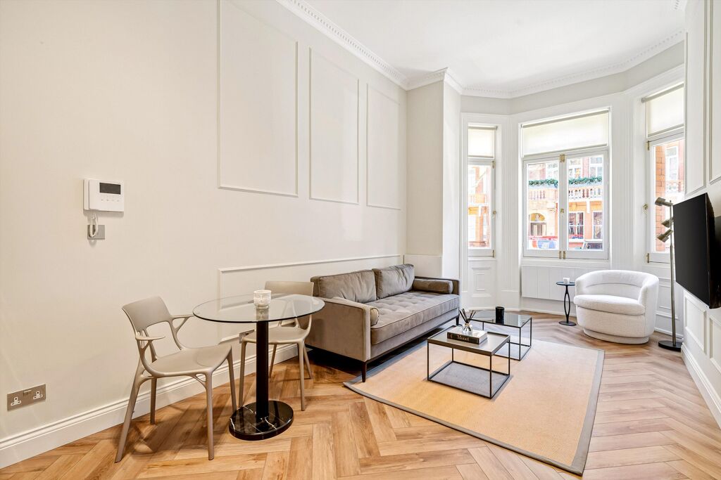 Image of Sloane Gardens, London SW1W