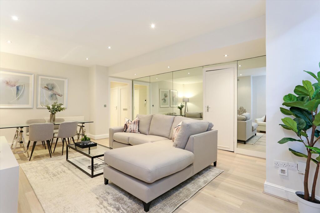 Image of Sloane Gardens, London SW1W