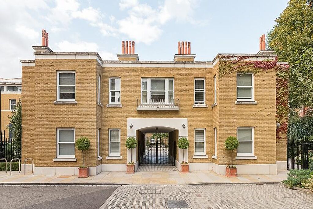 Image of Cavalry Square, Chelsea, London SW3