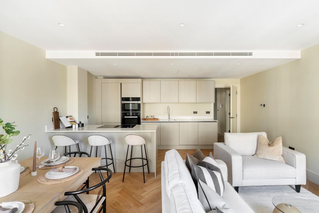 Image of The Cheyne Residences, 111 & 112 Cheyne Walk, London, SW10 0DJ