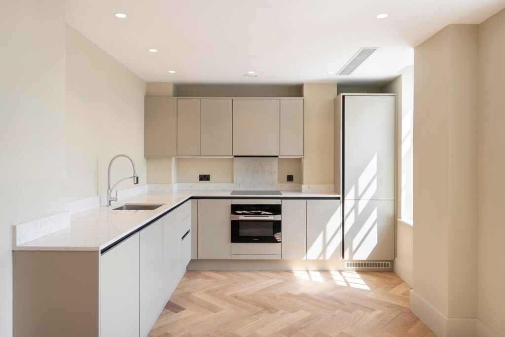 Image of The Cheyne Residences, 111 & 112 Cheyne Walk, London, SW10 0DJ