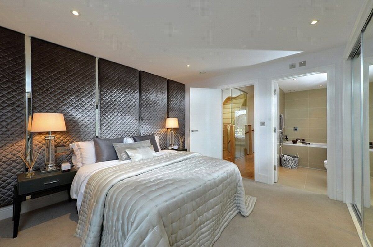 house for sale in Napier, West 3, Bromyard Avenue, Acton Vale, London