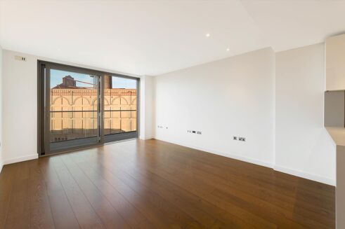 Picture of 1 bedroom flat for sale.