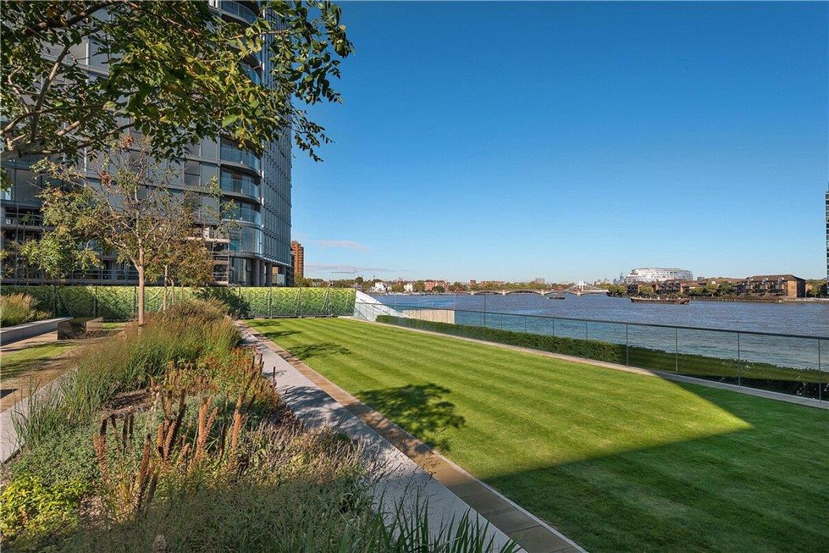flat for sale in Chelsea Waterfront, 90 Lots Road, Chelsea, London