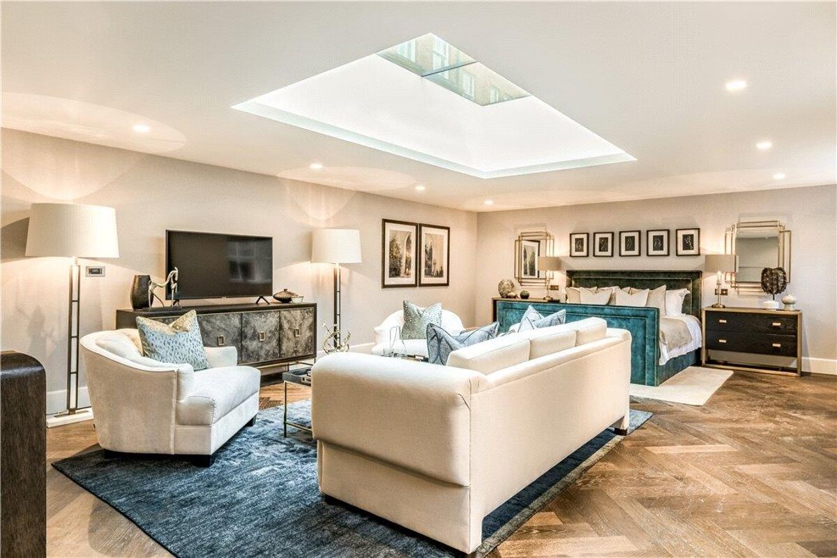 house for sale in The Skeel Library, Hampstead Manor, Kidderpore Avenue