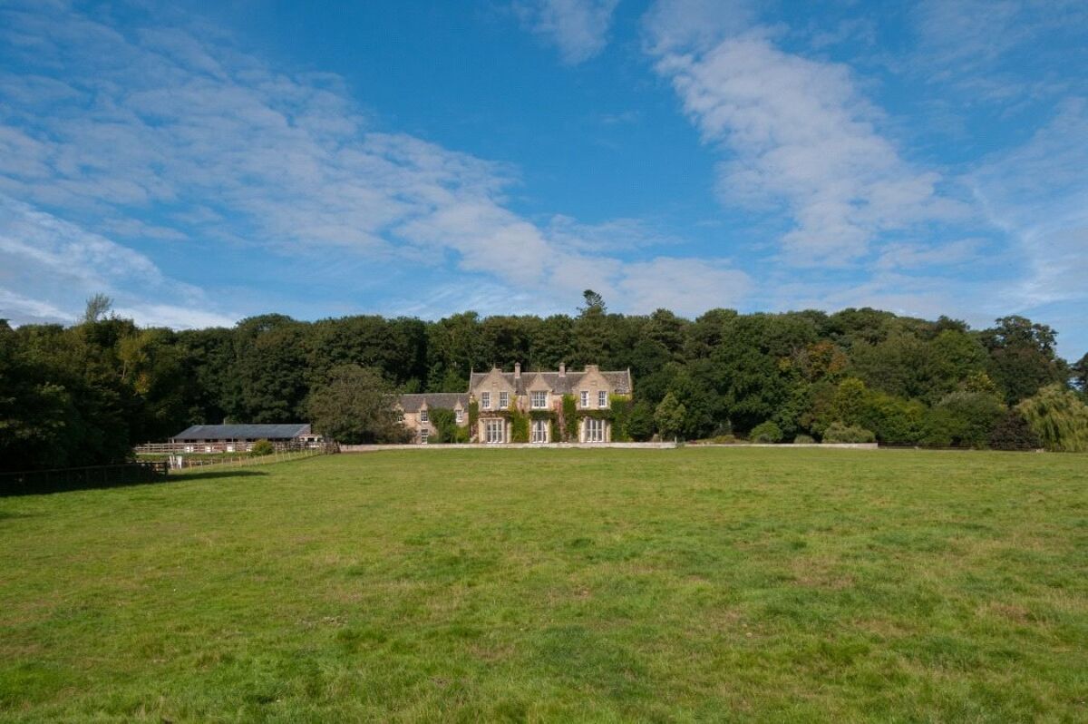 house for sale in Eden Hall, Kelso, Roxburghshire, TD5 LAU140003